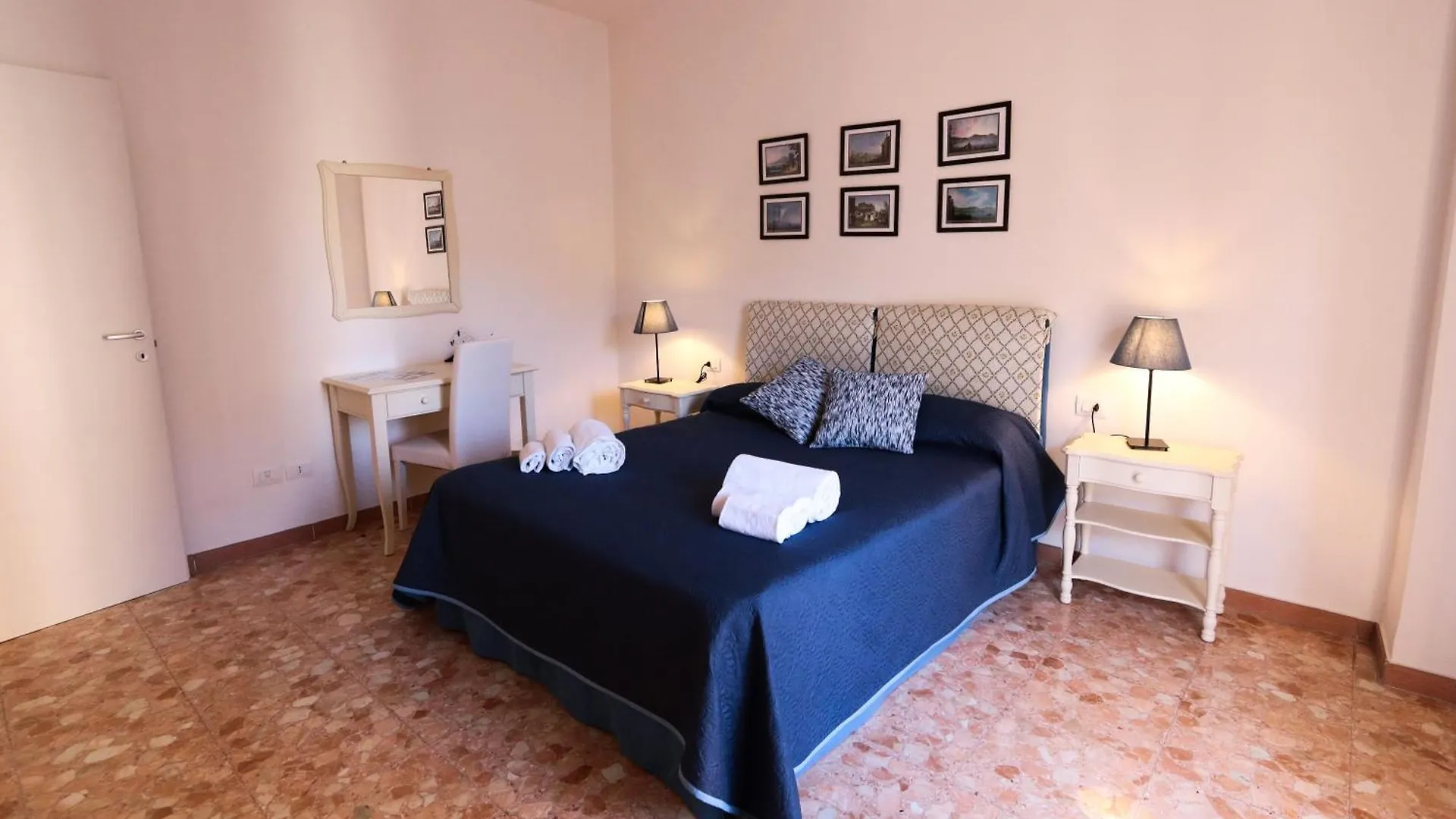 La Tua Casa Tra I Musei Daire Napoli